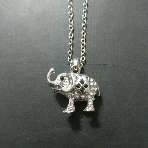 Silver Tone Clear Rhinestone Elephant Pendant Statement Necklace - Picture 1 of 2